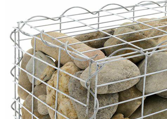 重く電流を通された溶接された網の石はさびないGabions 75×75mmを満たした
