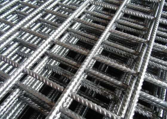 100x100mm WWFの具体的な補強の4671 500Nとして溶接された金網