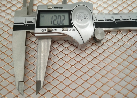 1.8mm Dia ISO 9001の銅の網シートを保護する拡大された金属線の網EMI