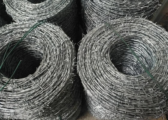 12x14 12ゲージの有刺鉄線のコイルの明るく白い有刺鉄線Bunnings