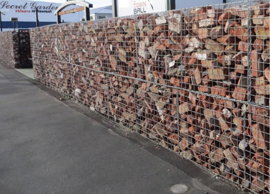 0.5mの幅1mの長さの石のバスケットの擁壁4x1x1mの溶接された網Gabion