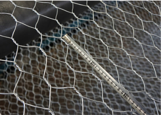 ダムの保護のための2mm六角形の1x1x0.5m電流を通された鋼鉄Gabionのおり