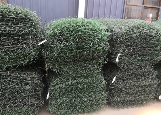 六角形の2.5mm Gabionの網のバスケットの50x60mm編まれた魚のおりの網