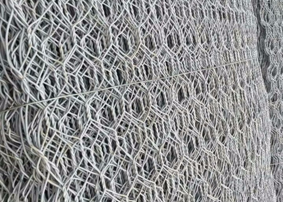 ジンクスが電流を通されたGabion箱のAlを溶接した2x1x1mは2.2mmのタイ ワイヤーに塗った
