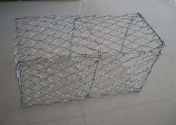6x8cm斜面の保護のための熱い浸された電流を通されたGabion箱の反腐食