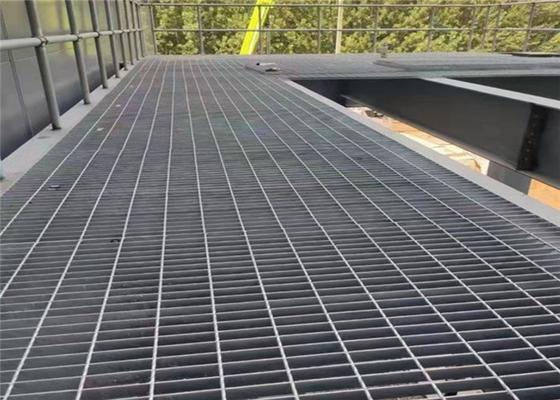 半差込みのプラットホームの出版物は鋼鉄耳障りな溶接された明白な棒床を締めた